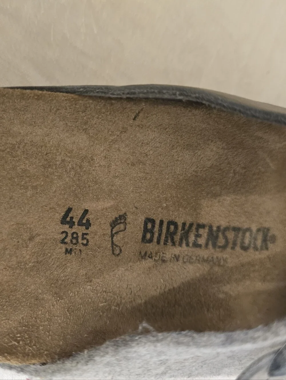 New Without Box- Birkenstock Arizona Wool – Light Grey/Iron Size 44